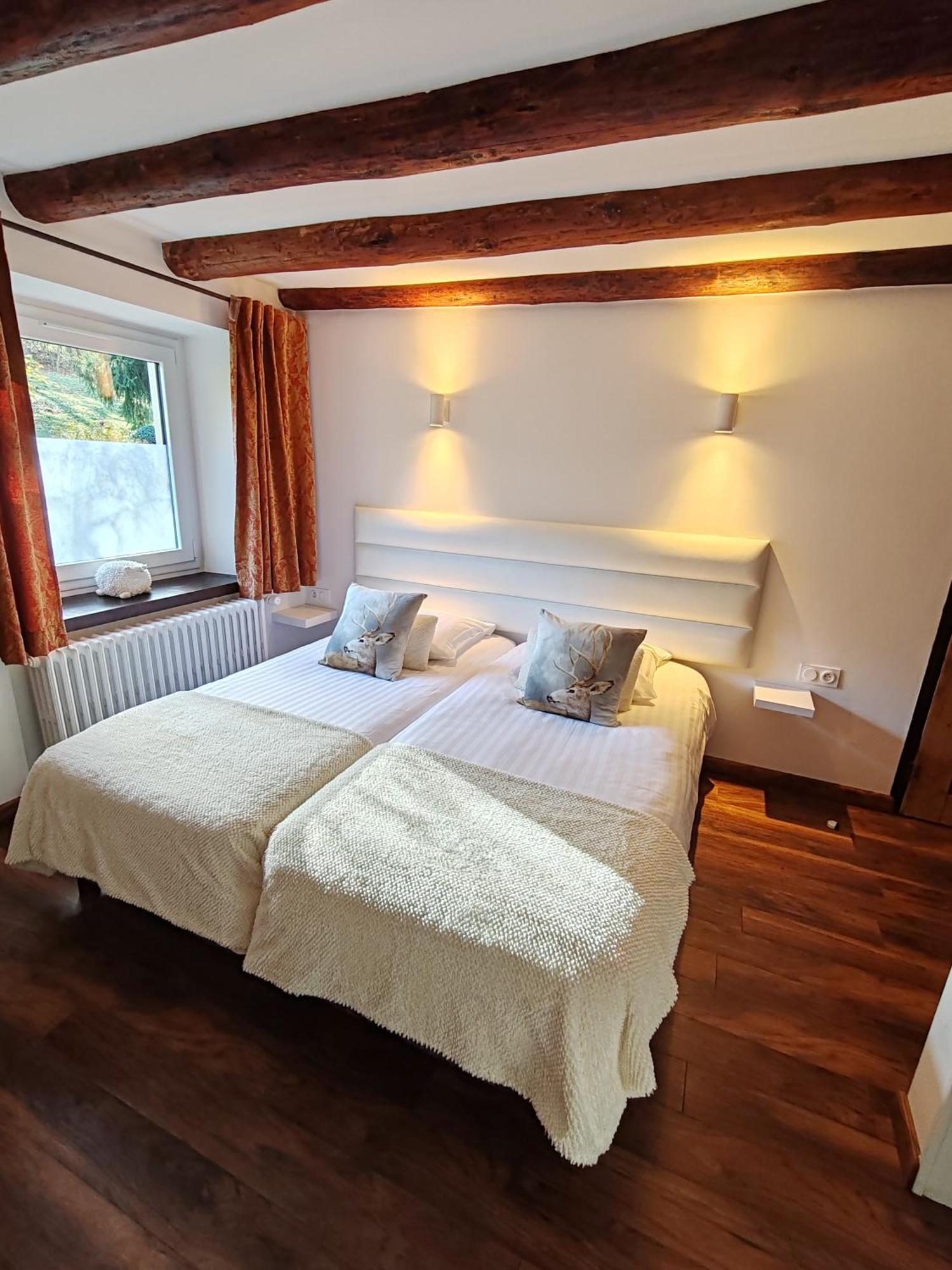 Domaine De L'Olifant Bed & Breakfast Champanges Luaran gambar